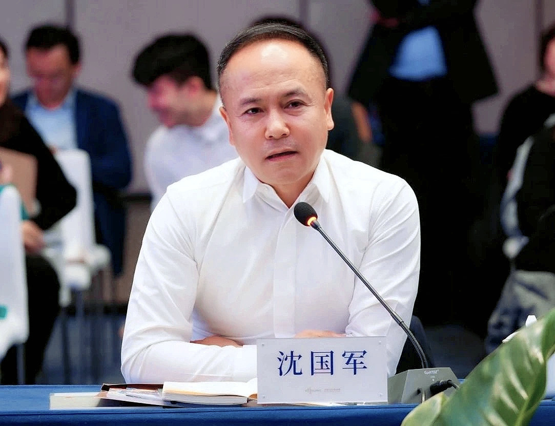 沈總2.jpg 沈總2.jpg